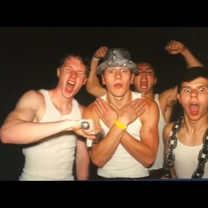 Meet your Posher, Max